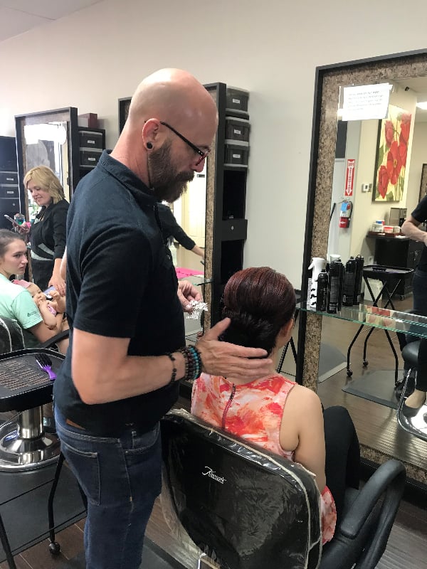 Hair Tech logo